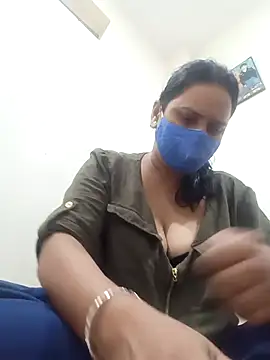 Snapshot of Your-vipasha chatting on 10.07.25 Your-vipasha online show from 10.07.25