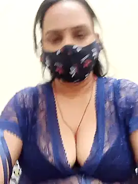 Snapshot of Your-vipasha chatting on 10.26.25 Your-vipasha online show from 10.26.25