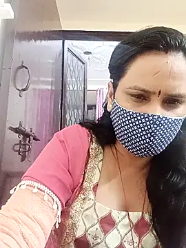 Snapshot of Your-vipasha chatting on 10.31.25 Your-vipasha online show from 10.31.25