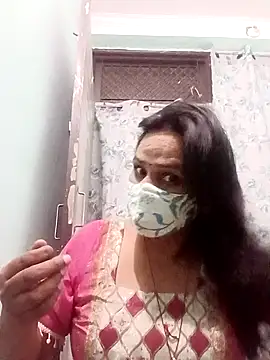 Snapshot of Your-vipasha chatting on 11.19.25 Your-vipasha online show from 11.19.25