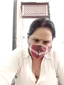 Snapshot of Your-vipasha chatting on 11.25.25 Your-vipasha online show from 11.25.25