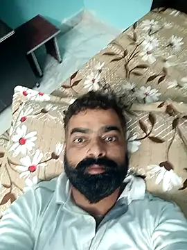 Snapshot of demon_royal chatting on 11.04.25 demon royal online show from 11.04.25