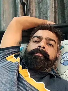 Snapshot of demon_royal chatting on 11.05.25 demon royal online show from 11.05.25