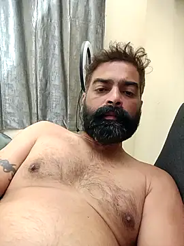 Snapshot of demon_royal chatting on 11.17.25 demon royal online show from 11.17.25