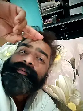 Snapshot of demon_royal chatting on 11.26.25 demon royal online show from 11.26.25