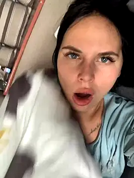 Snapshot of ksenia123 chatting on 10.07.25 ksenia123 online show from 10.07.25