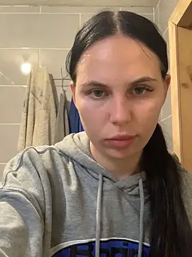 Snapshot of ksenia123 chatting on 10.19.25 ksenia123 online show from 10.19.25