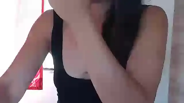 Snapshot of Missforever chatting on 10.23.25 Missforever online show from 10.23.25