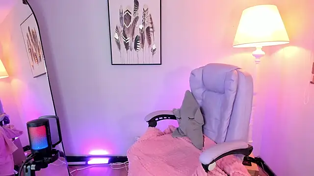 hollie joliie online show from 02.21.26