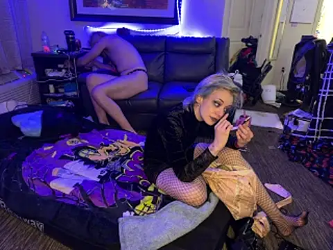 Snapshot of Longdongsilver_323 chatting on 11.30.25 Longdongsilver 323 online show from 11.30.25