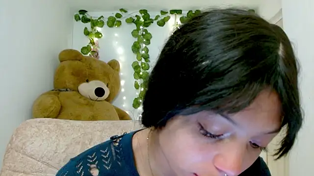 Snapshot of EIVIY1609 chatting on 11.06.25 EIVIY1609 online show from 11.06.25