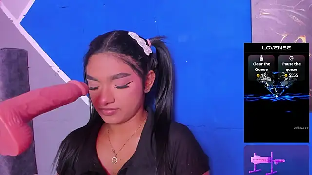 lau-hot online show from 02.14.26