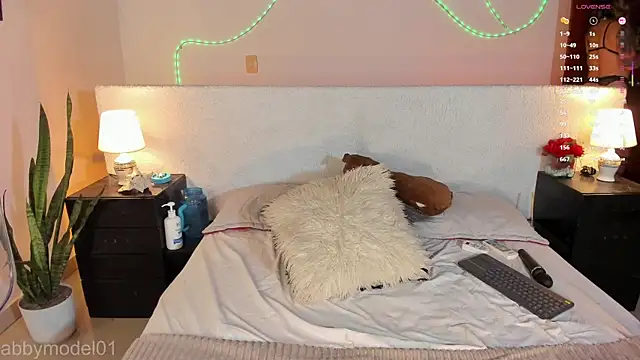 AbbyModel01 online show from 10.03.25