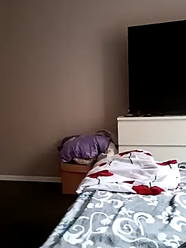 Snapshot of NiceBadgera chatting on 09.11.25 NiceBadgera online show from 09.11.25