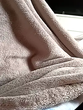 Snapshot of NiceBadgera chatting on 10.19.25 NiceBadgera online show from 10.19.25