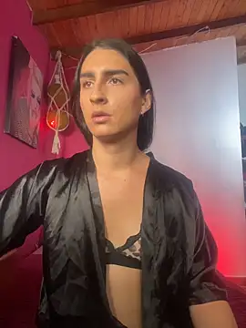 Snapshot of lola_diez chatting on 10.14.25 lola diez online show from 10.14.25