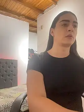 lola diez online show from 03.18.26