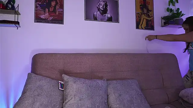 Snapshot of SophiieCumsx chatting on 09.23.25 SophiieCumsx online show from 09.23.25