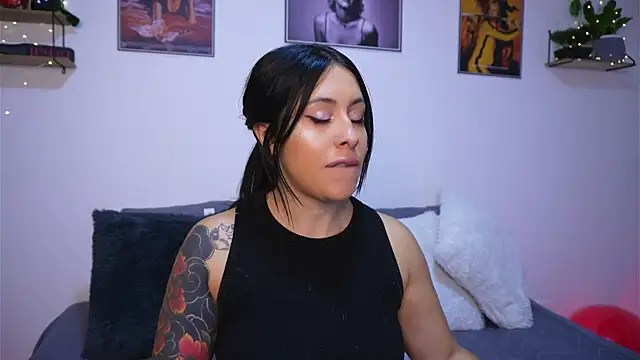 Snapshot of SophiieCumsx chatting on 01.15.26 SophiieCumsx online show from 01.15.26