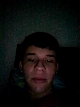 Snapshot of Daniel97Quintero chatting on 10.29.25 Daniel97Quintero online show from 10.29.25