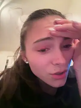 SophiiaStarr online show from 04.15.26