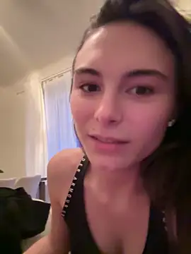 Snapshot of SophiiaStarr chatting on 04.22.26 SophiiaStarr online show from 04.22.26