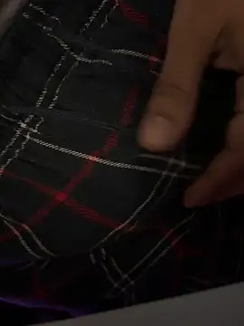 Hiuwee online show from 09.13.25