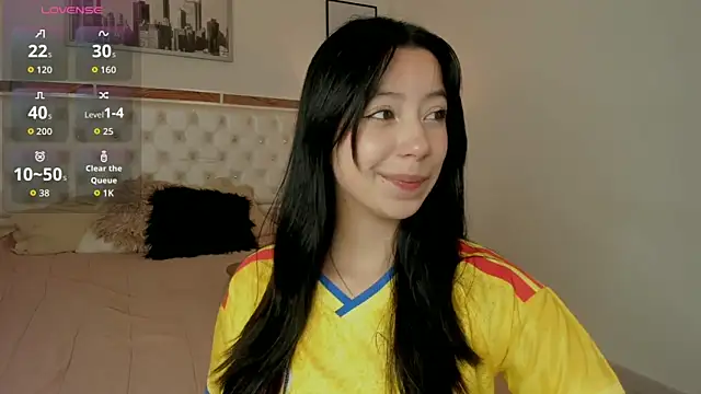 Zoe Xra online show from 06.17.26