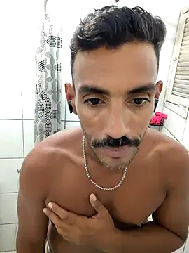 Snapshot of cajukarioca@xh chatting on 09.11.25 cajukariocaxh online show from 09.11.25