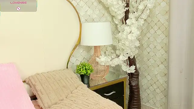 MadissonBonny  online show from 10.22.25