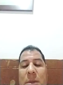 Snapshot of latinblack16 chatting on 10.06.25 latinblack16 online show from 10.06.25