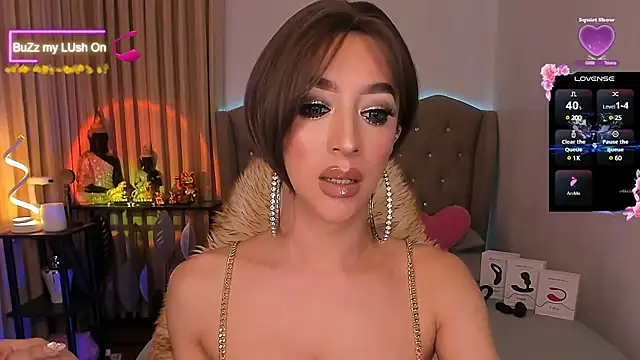 Snapshot of Dream_Goddess chatting on 12.10.24 Dream Goddess online show from 12.10.24