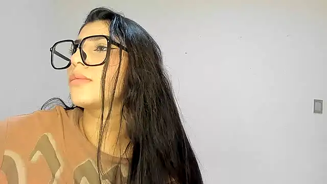 Snapshot of Sweet_and_Rous0 chatting on 02.02.26 Sweet and Rous0 online show from 02.02.26