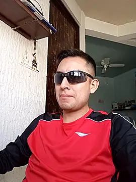 aczinovelez342 online show from 10.25.25