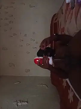 Snapshot of Pondo10 chatting on 11.19.25 Pondo10 online show from 11.19.25