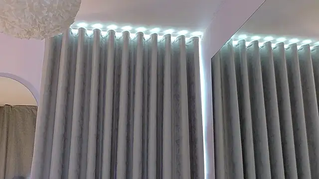 NicoleArmani online show from 04.02.26