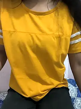 Snapshot of Dimple_ji chatting on 10.13.25 Dimple ji online show from 10.13.25