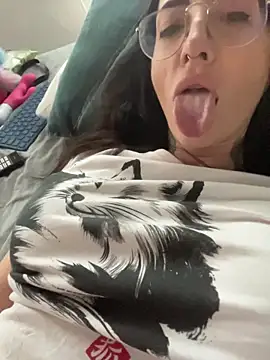 nikkaanderic online show from 01.14.26