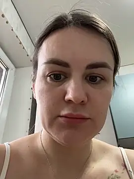 Snapshot of Risky-Flower chatting on 10.17.25 Risky-Flower online show from 10.17.25