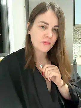 Snapshot of Risky-Flower chatting on 10.20.25 Risky-Flower online show from 10.20.25