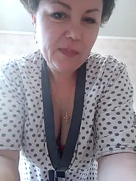 EllaLove2277 online show from 04.01.26