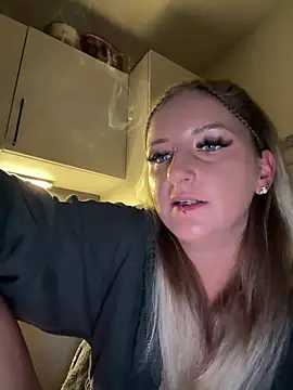 Lyra XX online show from 06.15.26