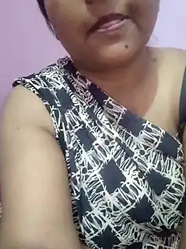 Snapshot of bitch-horny chatting on 10.03.25 bitch-horny online show from 10.03.25