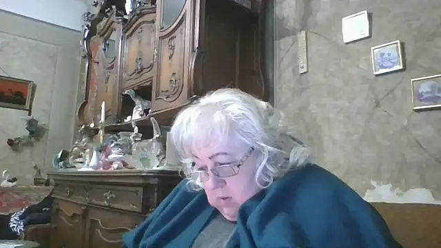 Snapshot of Lala-Love56 chatting on 10.11.25 Lala-Love56 online show from 10.11.25