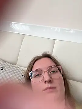 Bellatrisssaa online show from 03.06.26