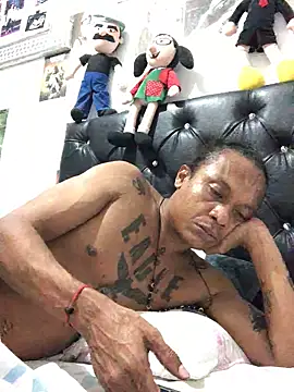 elpeluchenegroxxx3 online show from 03.07.26