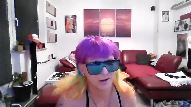 hellgirl1980 online show from 09.24.25