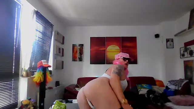 hellgirl1980 online show from 10.02.25