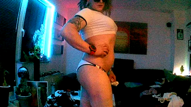 hellgirl1980 online show from 12.01.25