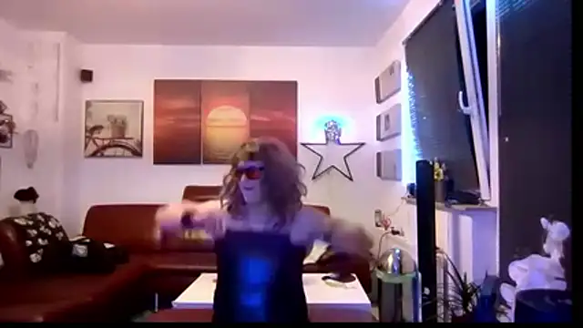 hellgirl1980 online show from 04.22.26